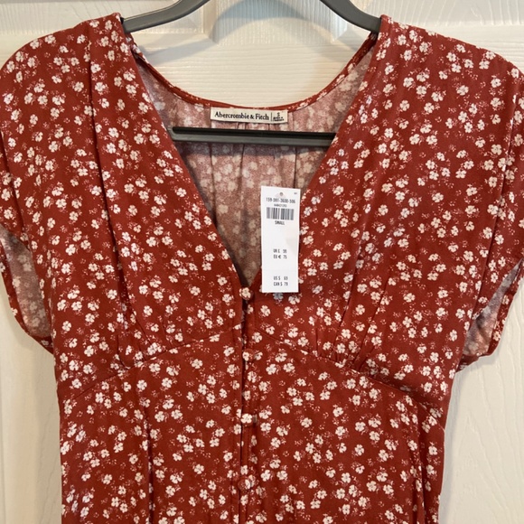 Abercrombie mauve floral swing dress - Picture 2 of 3